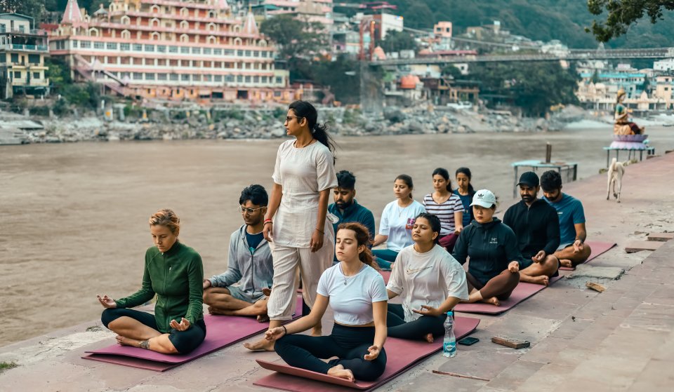 300 hour yoga teacher training in rishikesh india